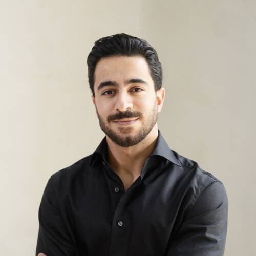 Mahmoud, Senior Stylist